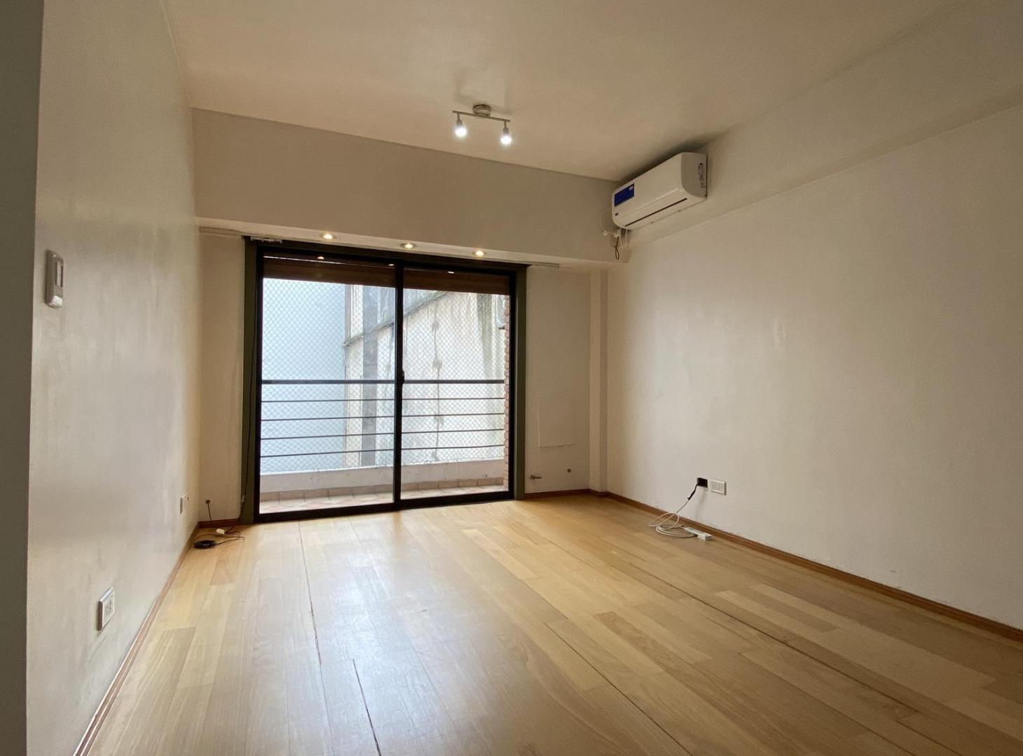 Foto de Departamento alquiler 2 ambientes con balcón en Olivos a metros de Maipú, imagen 1