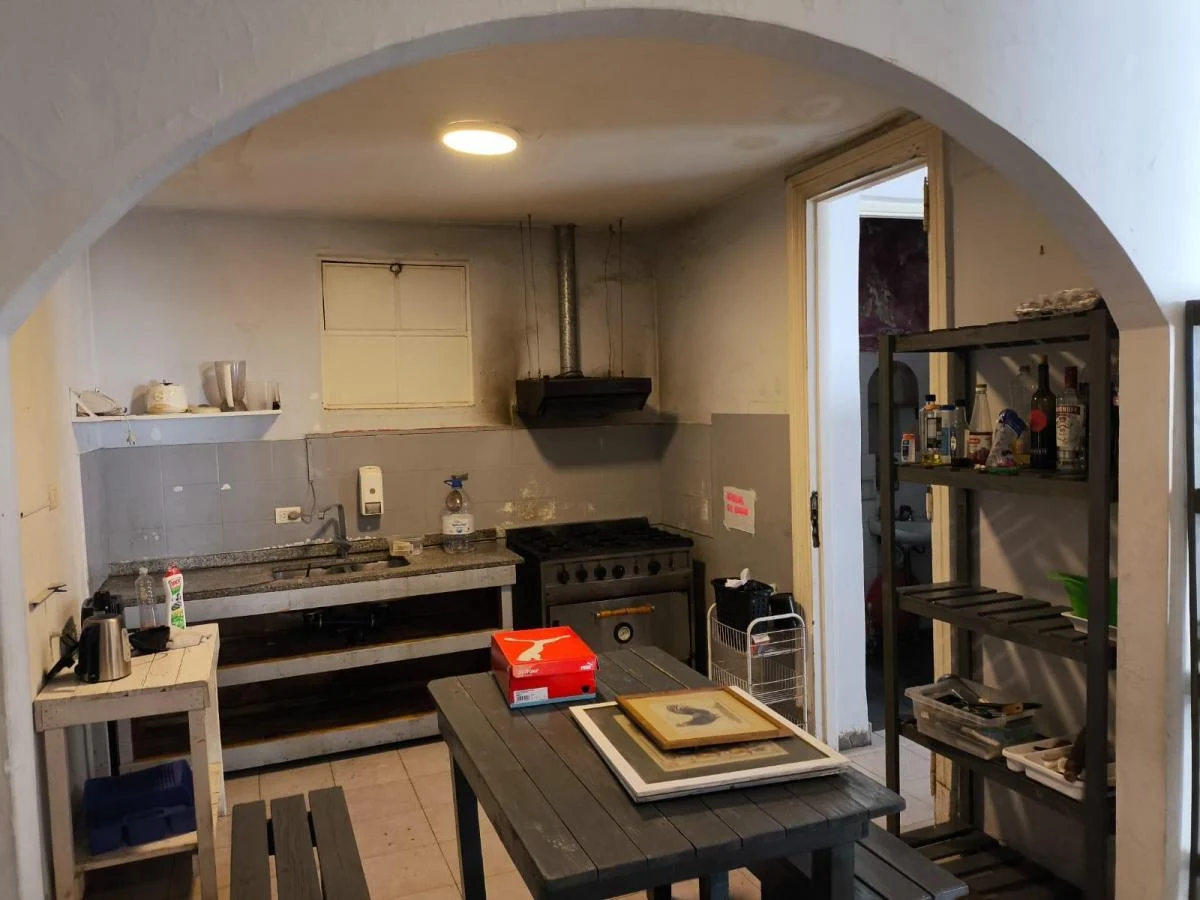 Recoleta Casa de Estilo en 3 Plantas con Terraza Uso Comercial 2 Entradas 2