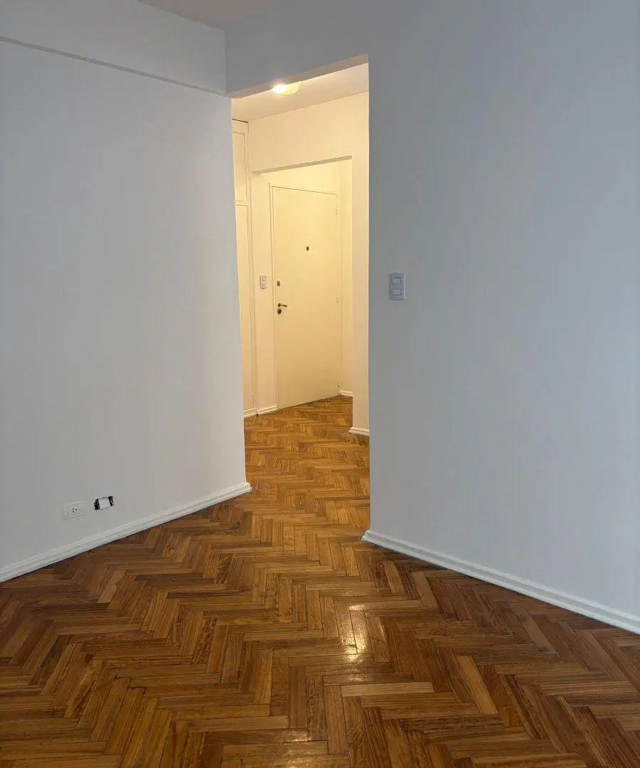 JUNCAL ESQ AV PUEYRREDON 3