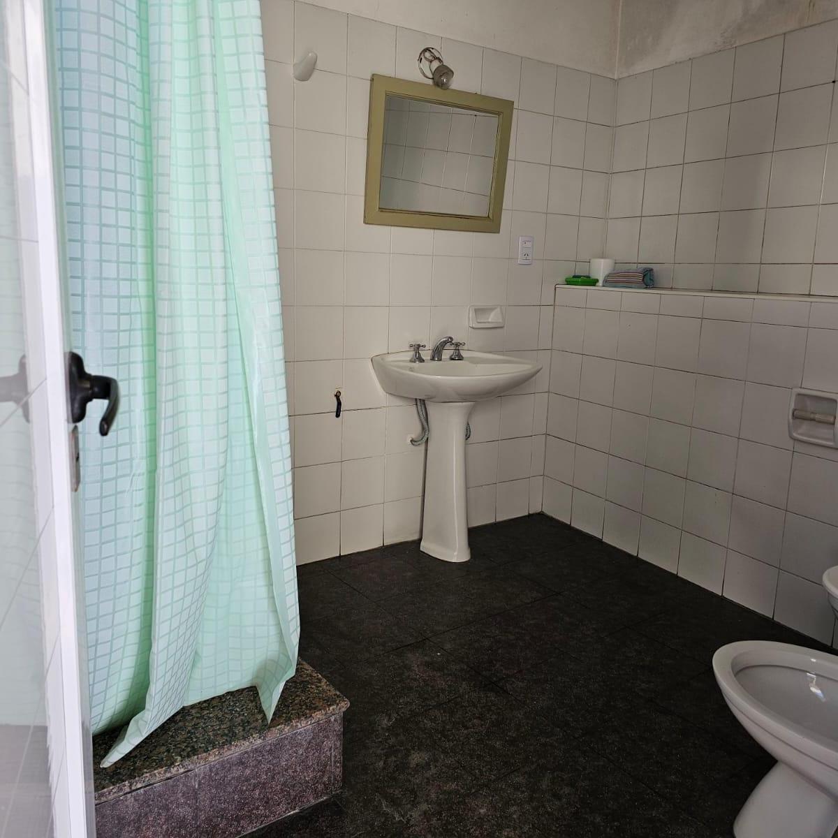 Venta Casa de 2 Plantas, Muy Buen Estado, Barracas 3