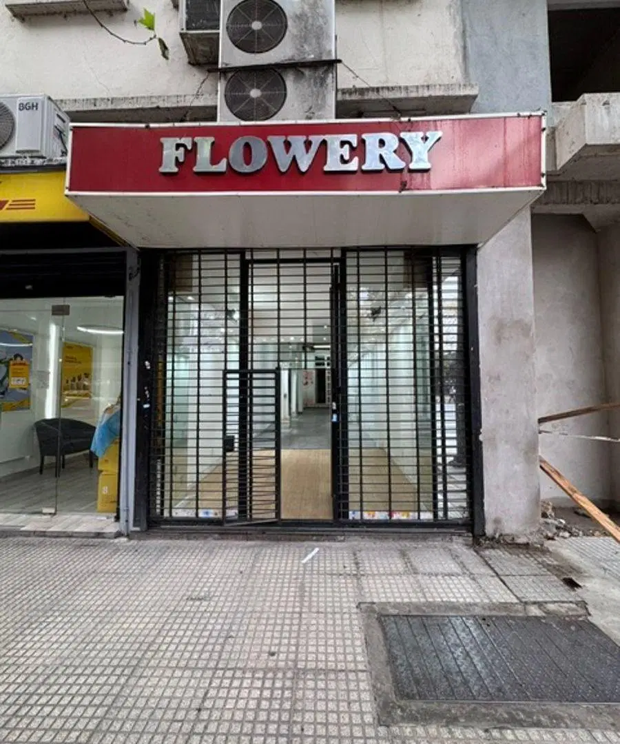 ALQUILER LOCAL DE 85 MTS EN AV. SANTA FE 3