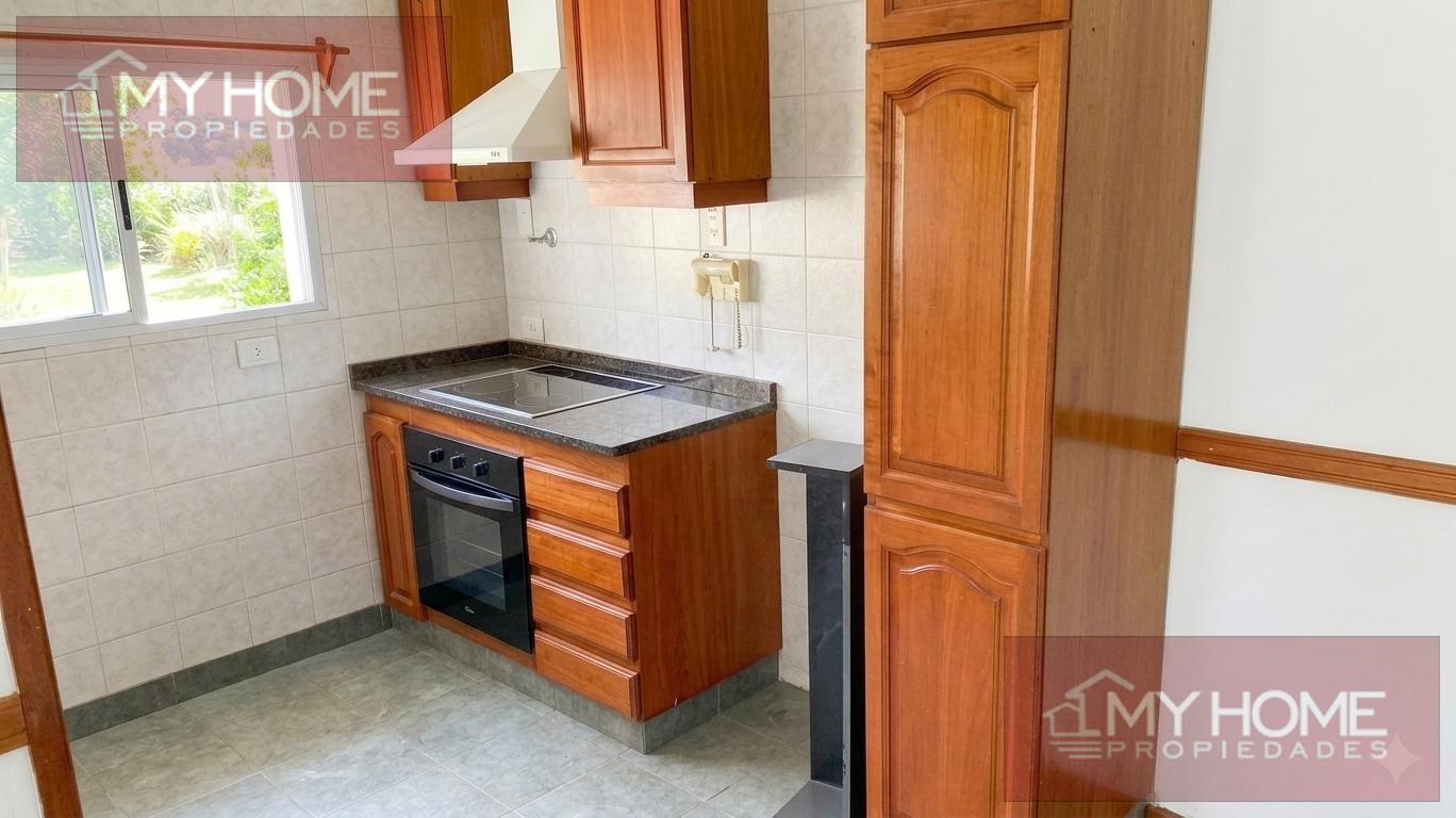 Foto de Amplia oficina apto profesional en S.Isi.-Barrio Carreras, imagen 4