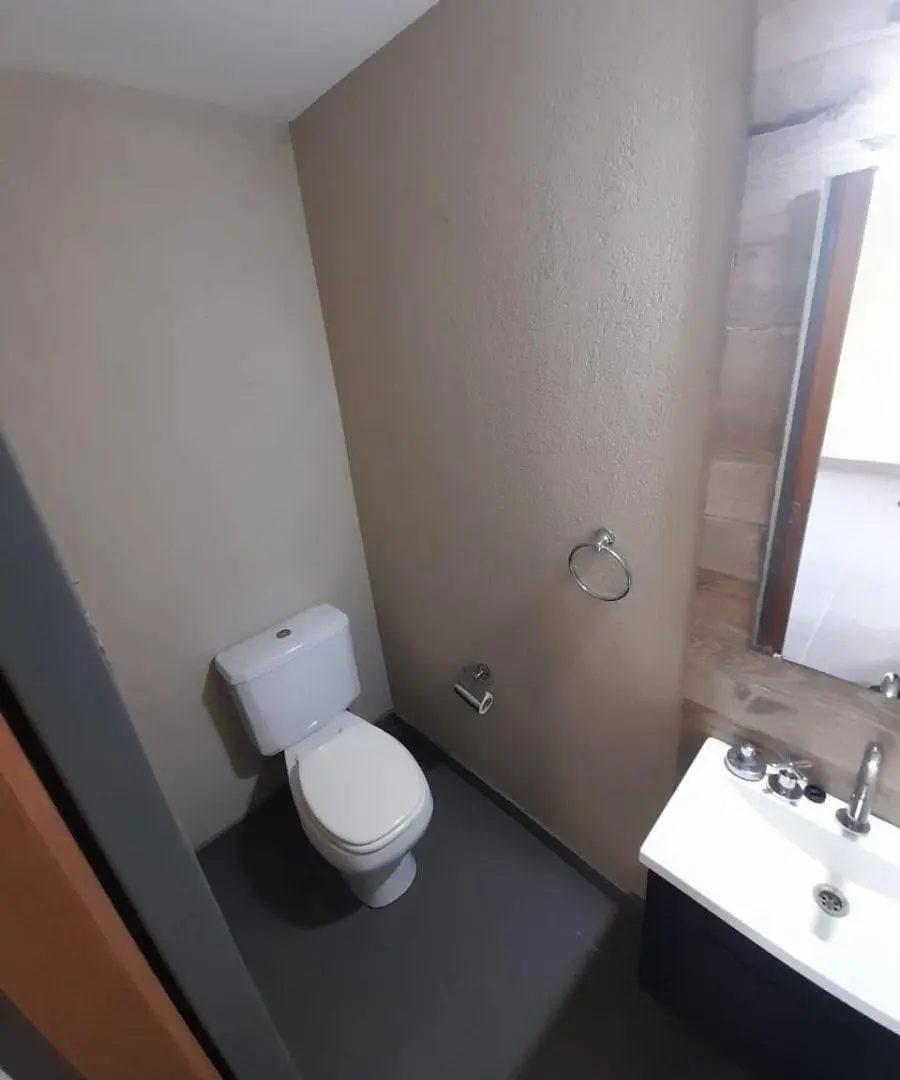 Hermoso Duplex de 3 amb, con espacio cocheta y patio 2
