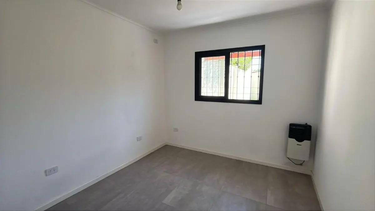 Casa Refaccionada a Nuevo a ESTRENAR, contado y Cuotas 8