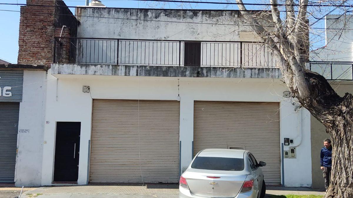 Local en P.B. con Depto de 2 amb en P.A.