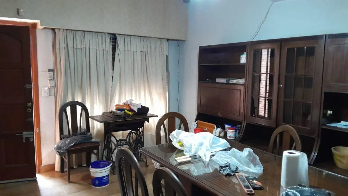 Casa Americada, de 3 amb, con amplio fondo libre.- 5
