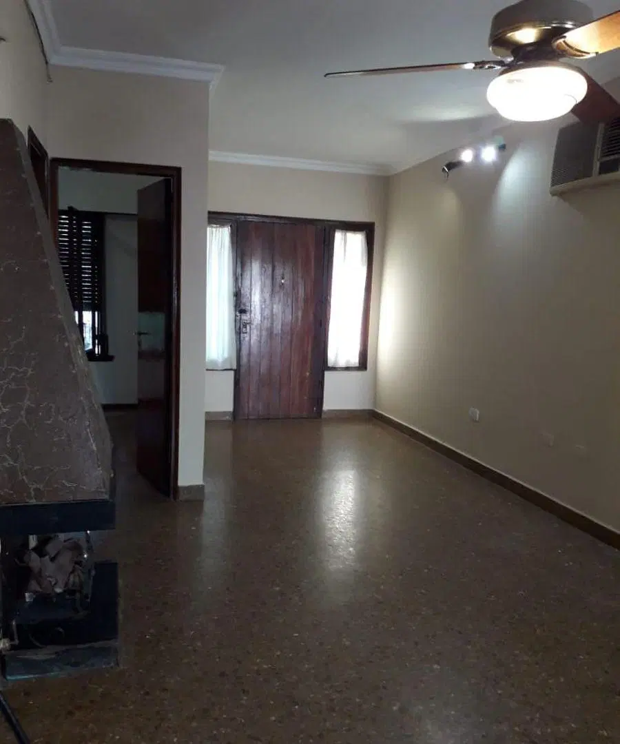 Casa Americana de 3/4 amb., con foncdo y gbe Pasante 1