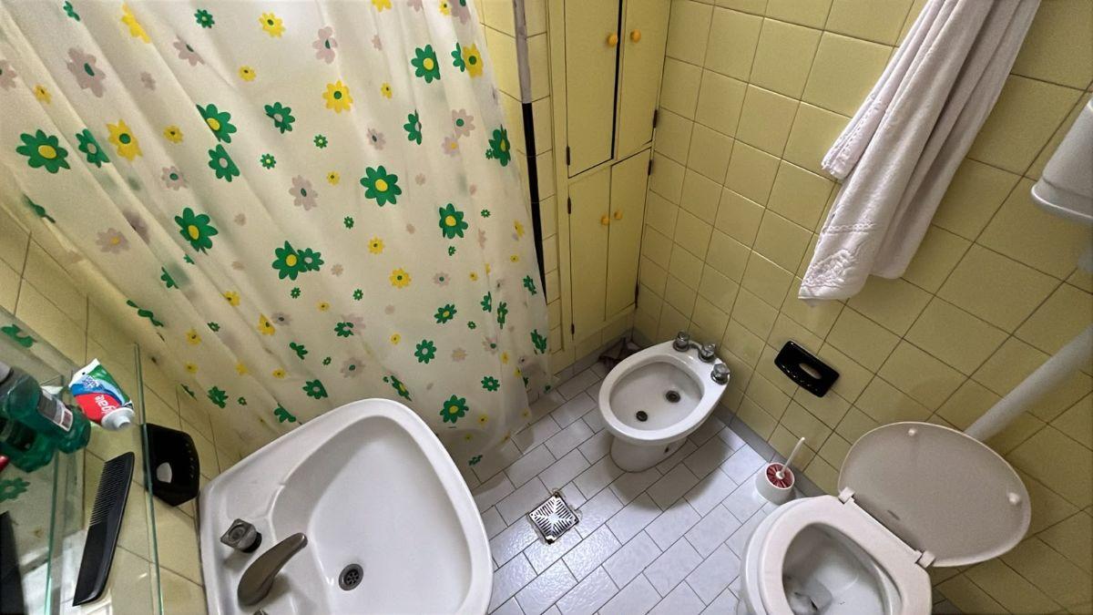 Foto de Casa Ideal Inversor o Dos Familias, 3 Amb. + Dpto de 2 Amb., imagen 5