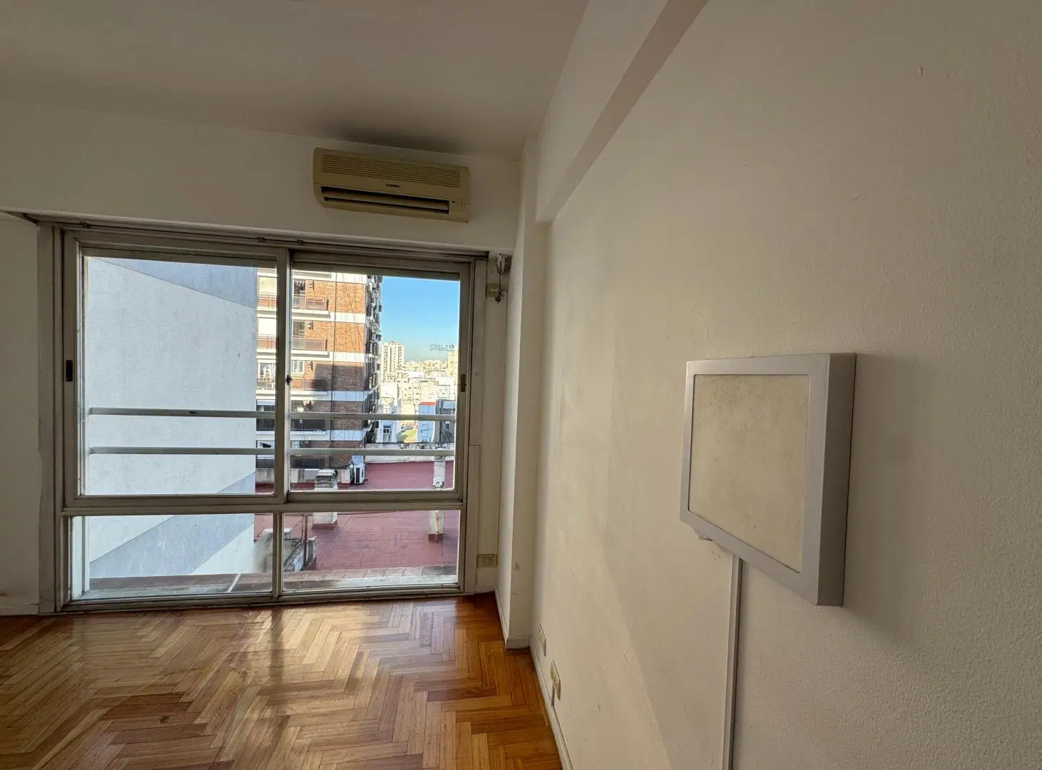Castelli 300 - Muy luminoso - Lavadero - Seguridad 24 hs - Subte B - Balvanera CABA 3