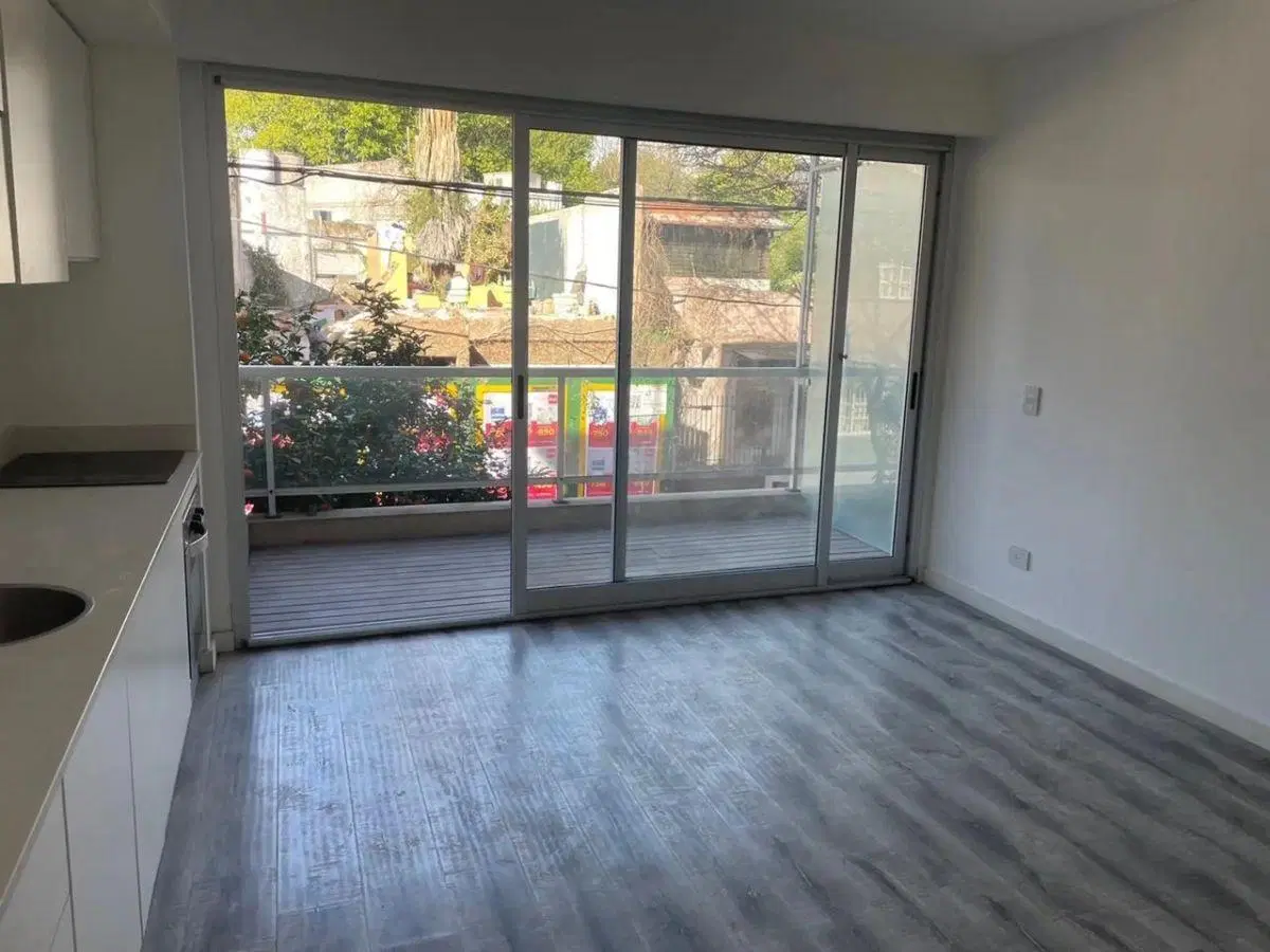 Besares 3600 - Baño y toilete - Balcon - Impecable - Saavedra - CABA 2