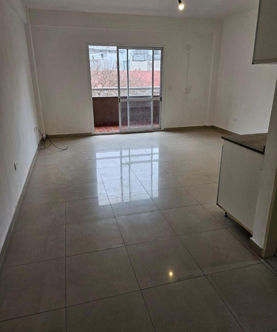 Foto de VILLA URQUIZA- MONOAMBIENTE CON BALCON- M.PEDRAZA 6028- CAUCION, imagen 3