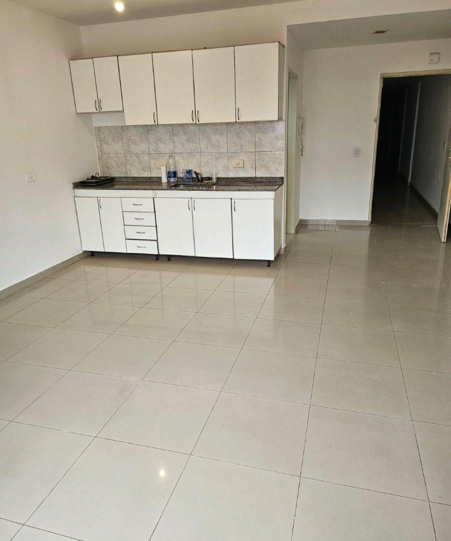 Foto de VILLA URQUIZA- MONOAMBIENTE CON BALCON- M.PEDRAZA 6028- CAUCION, imagen 2