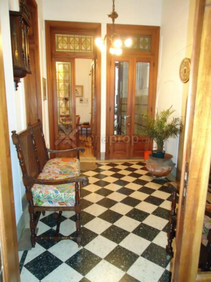 Foto de EXCELENTE LOCAL. Impecable. Beruti al 2700. Alquilado hasta Enero 2027, imagen 4