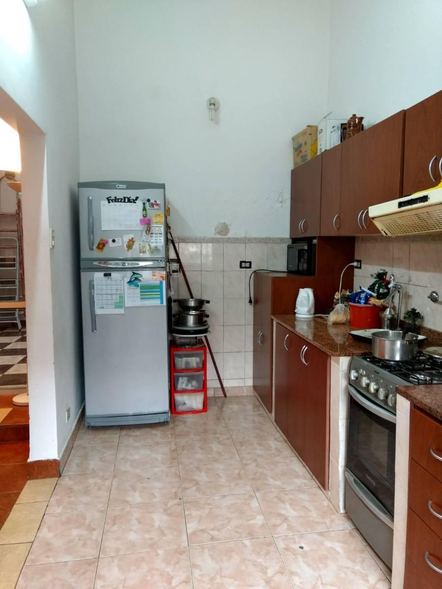 Foto de Muy buen PH de 4 ambientes al frente, sin expensas. Mucha luz! Patio. 2, imagen 4