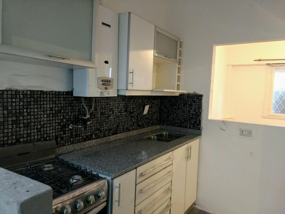 Venta C/ Renta. PH 4 Amb con Entrada Independiente. 100 m². Patio C/ Parrilla. 5