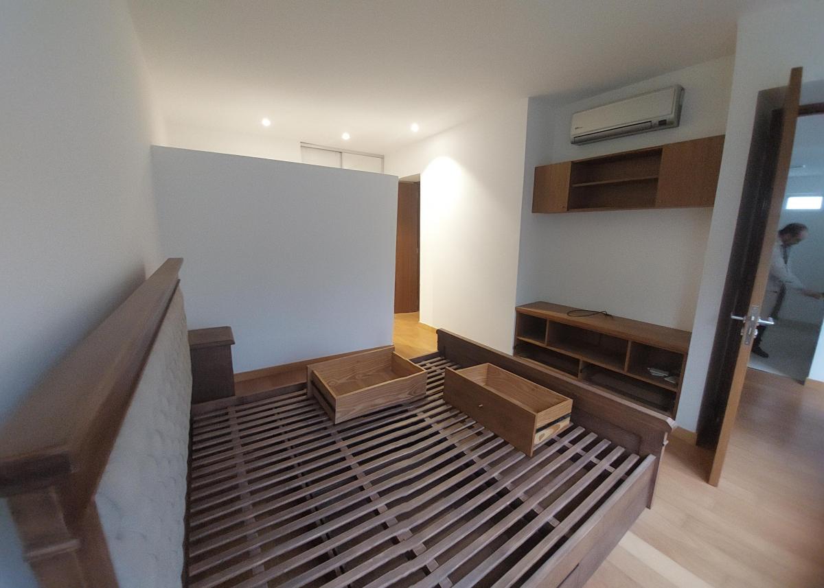 Venta. Excepcional Loft. 3 Ambientes. Terraza Verde Privada con Jacuzzi. Cochera. 5