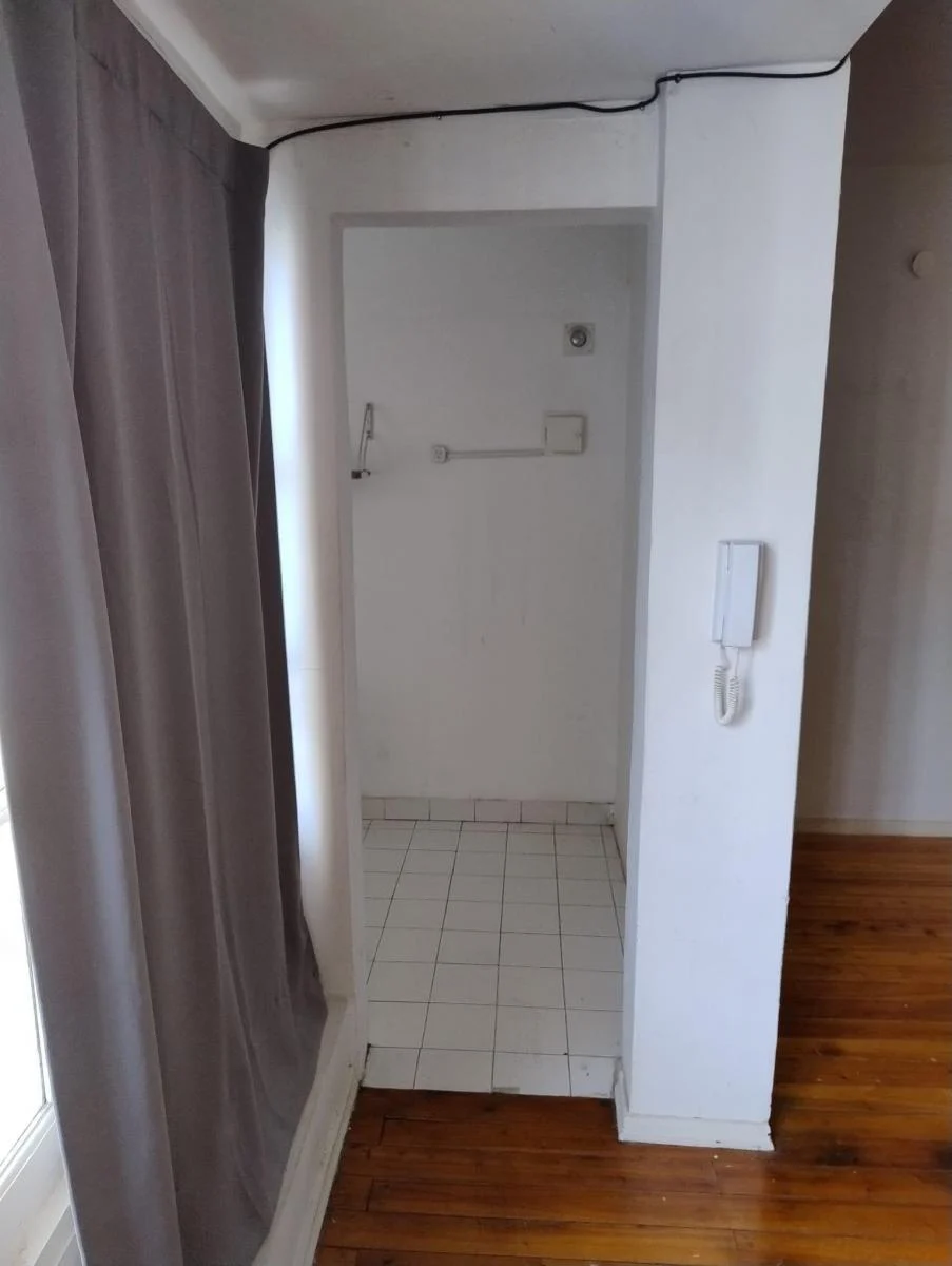 Foto de Venta monoambiente muy luminosode 30 m2, 1 cuadra del subte. Piso 8, imagen 4
