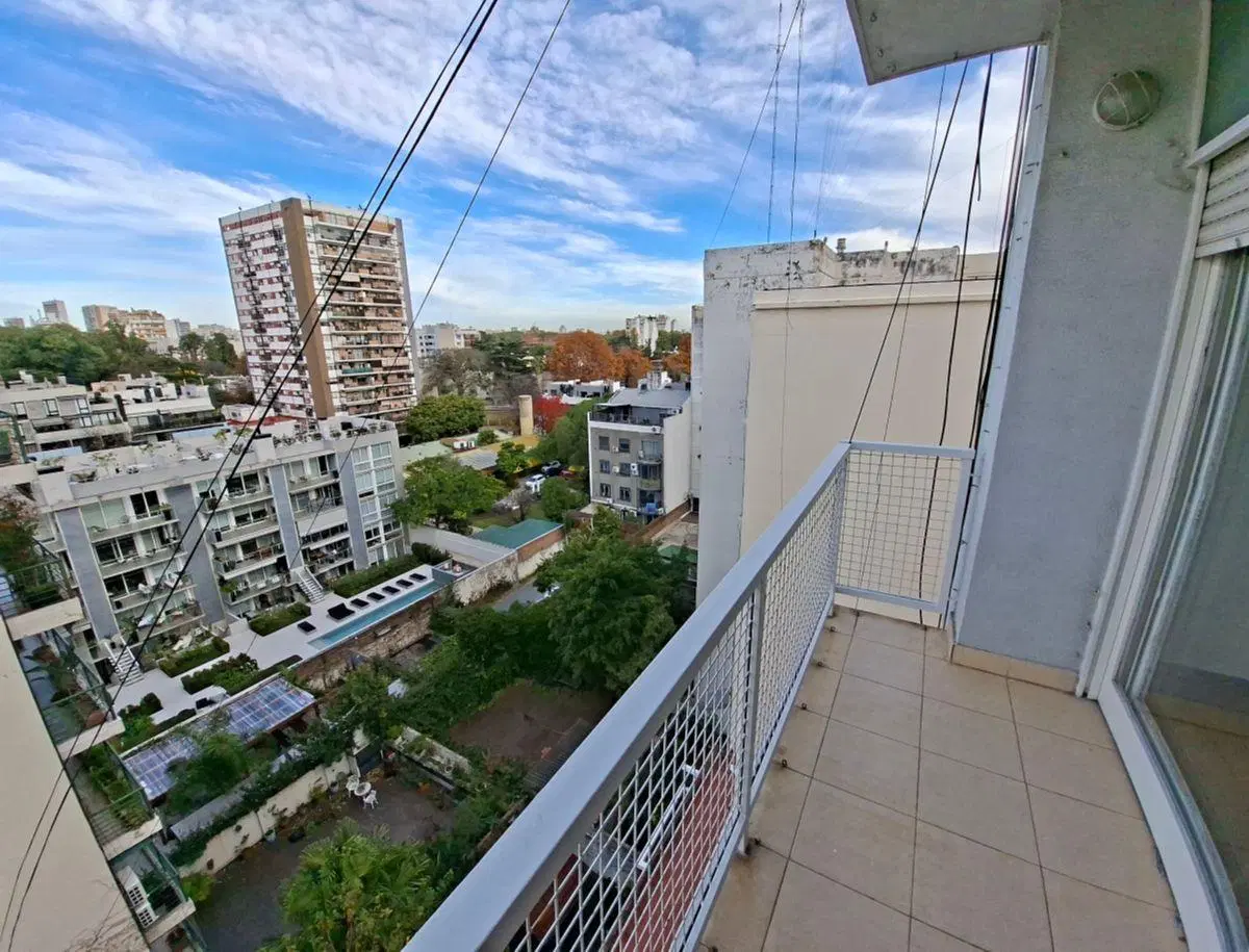Superluminoso Recien pintado Balcon 2