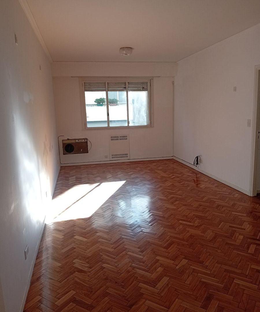 Foto de Semipiso 95 m dos dormitorios y dependencias en Tagle y Las Heras, imagen 1
