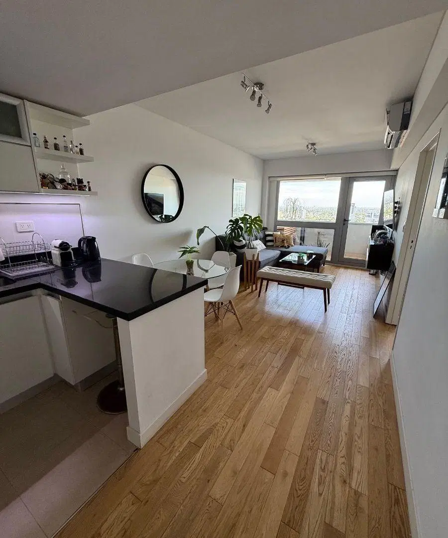 Excelente departamento de 2 ambientes con cochera y baulera, en el exclusivo Astor Nuñez 1