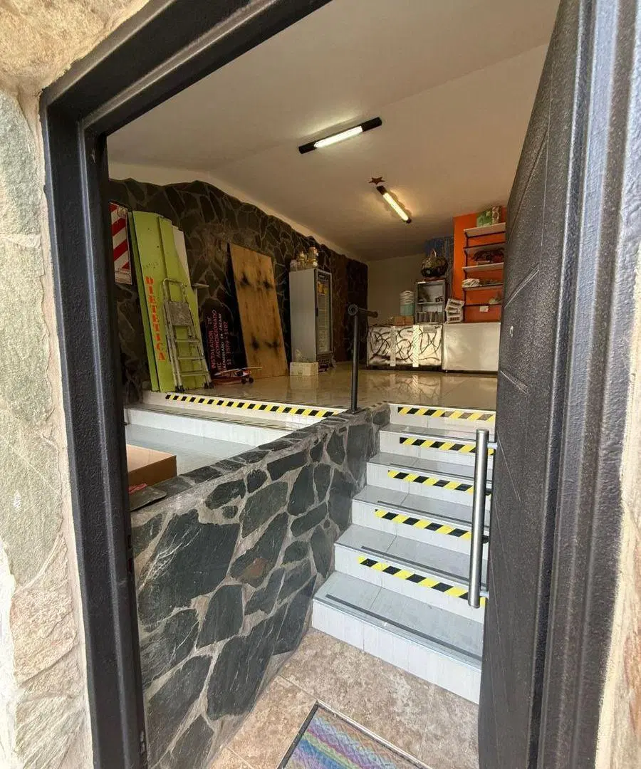 Local comercial de 34 m² en alquiler en Florida 3
