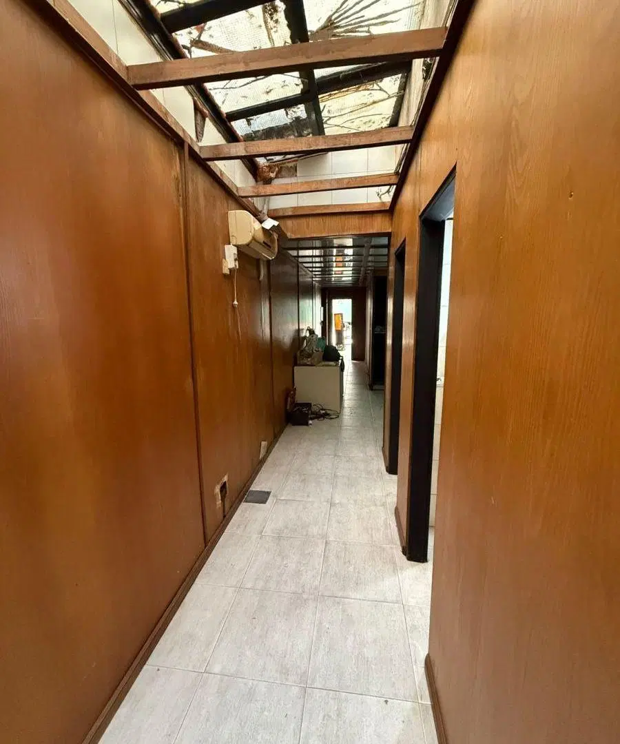 Local comercial sobre Av. Maipú 373. 5