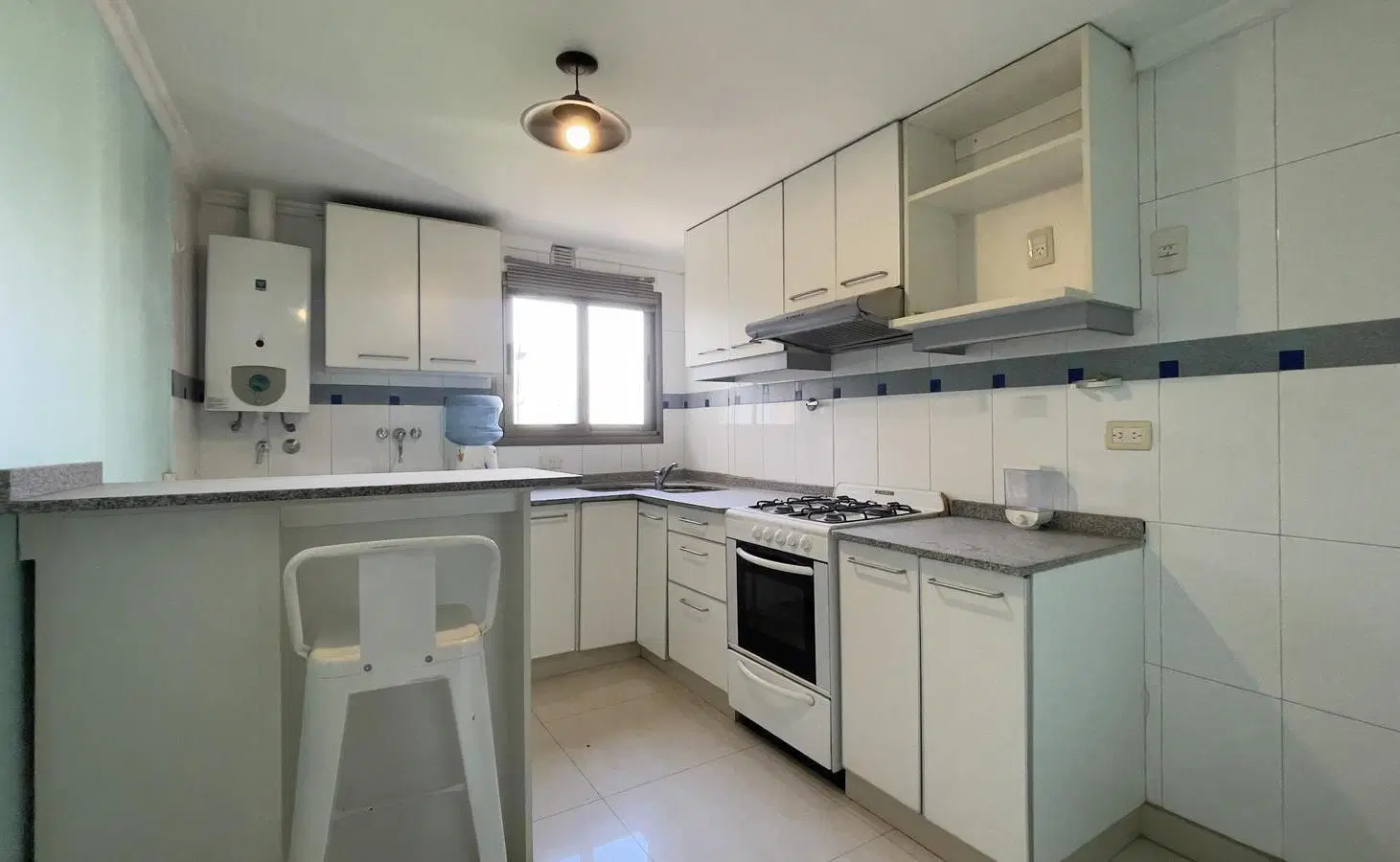 Departamento 2 dormitorios con cochera barrio norte 4