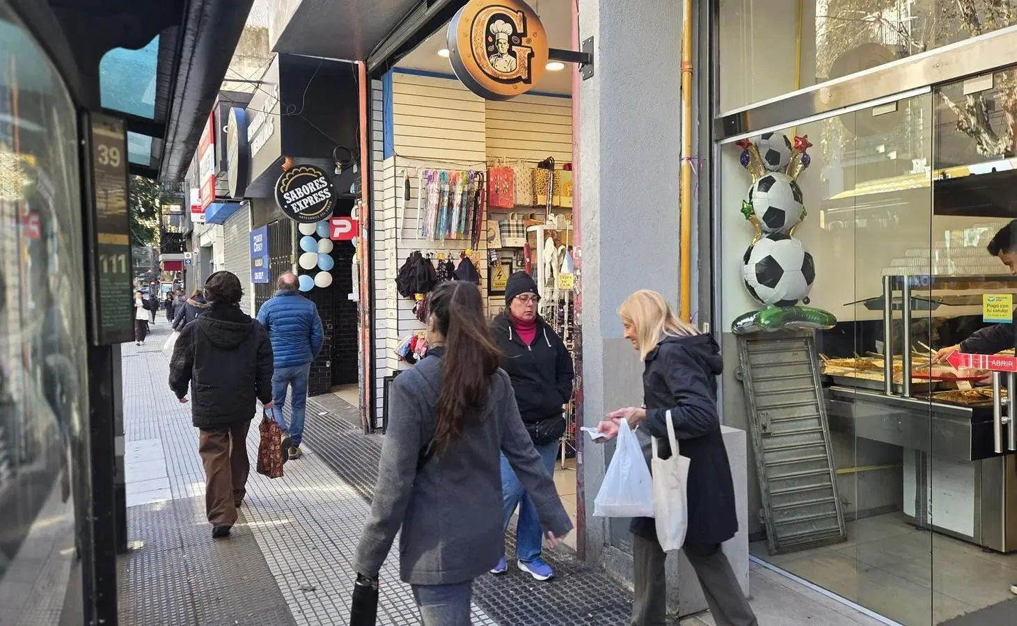 Local en Barrio Norte 2