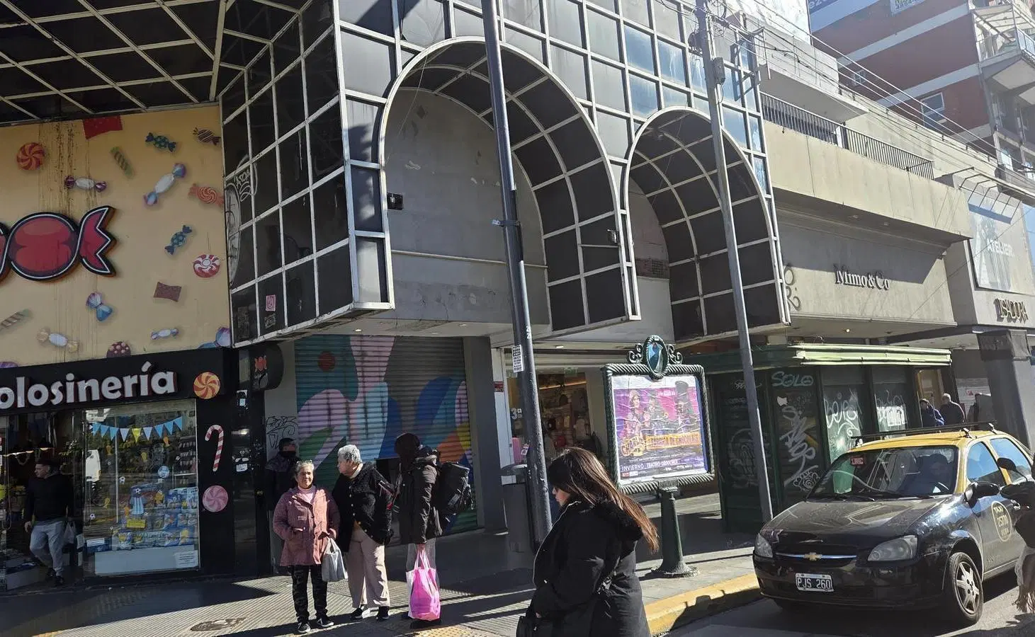 Local Comercial en Alquiler – Av. Cabildo 2000, casi esquina Echeverría 4