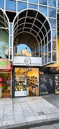 Local Comercial en Echeverria a mts. de Cabildo 1