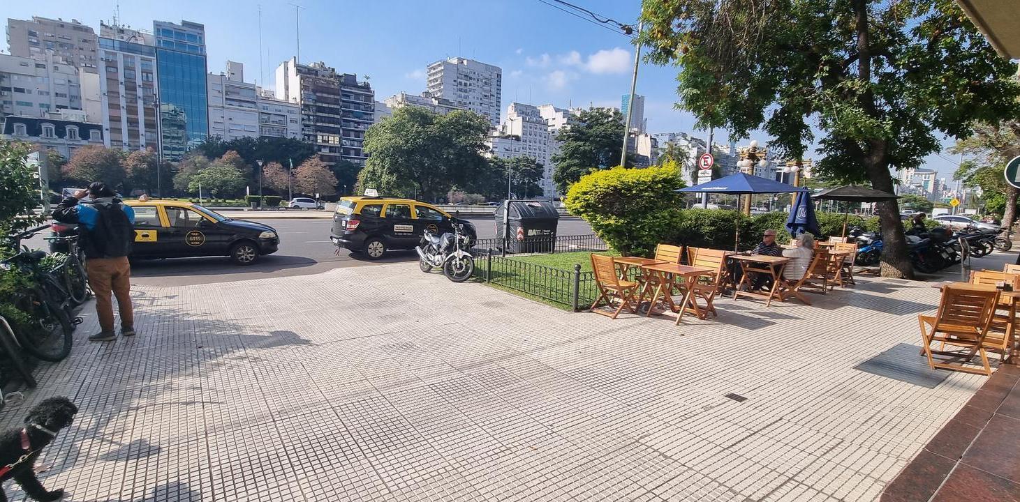 Foto de Oficina 100 m² en Alquiler | Av. Cerrito | Edificio de Categoría, imagen 5