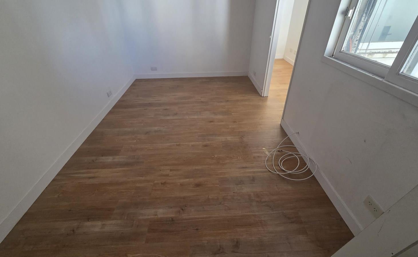 Foto de Oficina 100 m² en Alquiler | Av. Cerrito | Edificio de Categoría, imagen 4