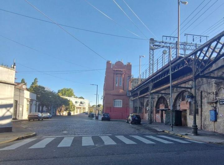 PH en venta con terraza a refaccionar o reciclar. Amplios 3 ambientes, en Barracas 4