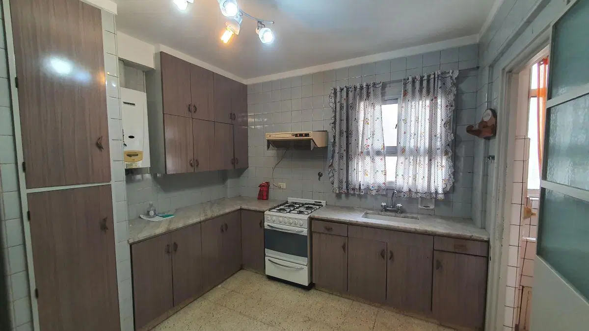 Departamento de 3 Dorm. Dependencias, Balcón - Balvanera - Alquiler 1