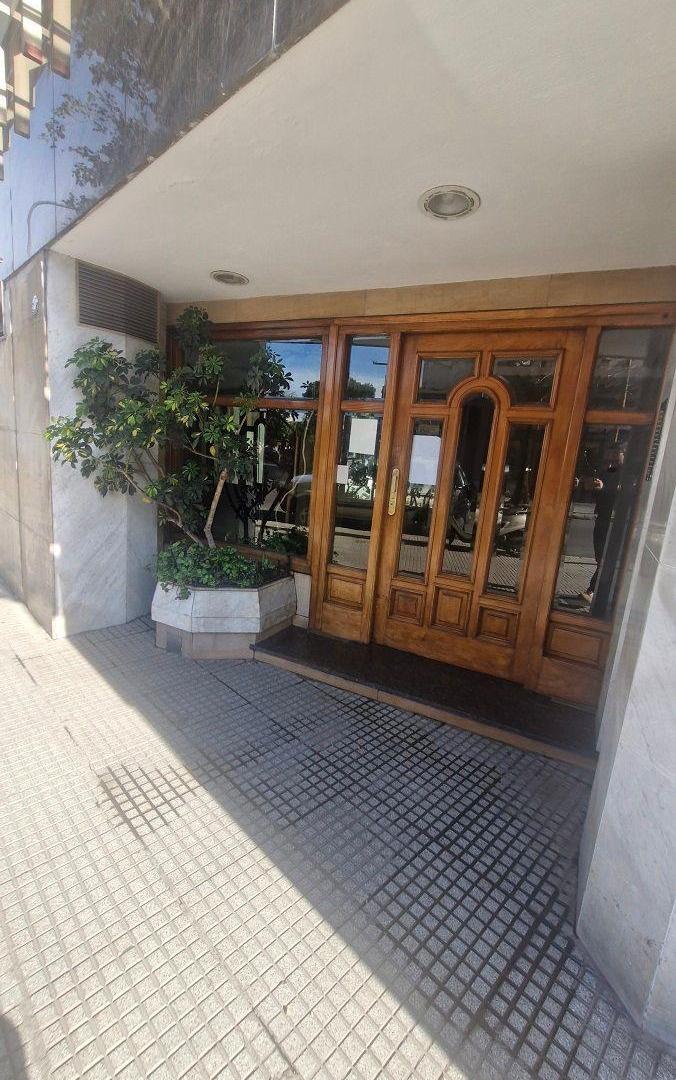 Foto de Departamento 4 ambientes, 3 dormitorios, luminoso balcón venta apto, imagen 2