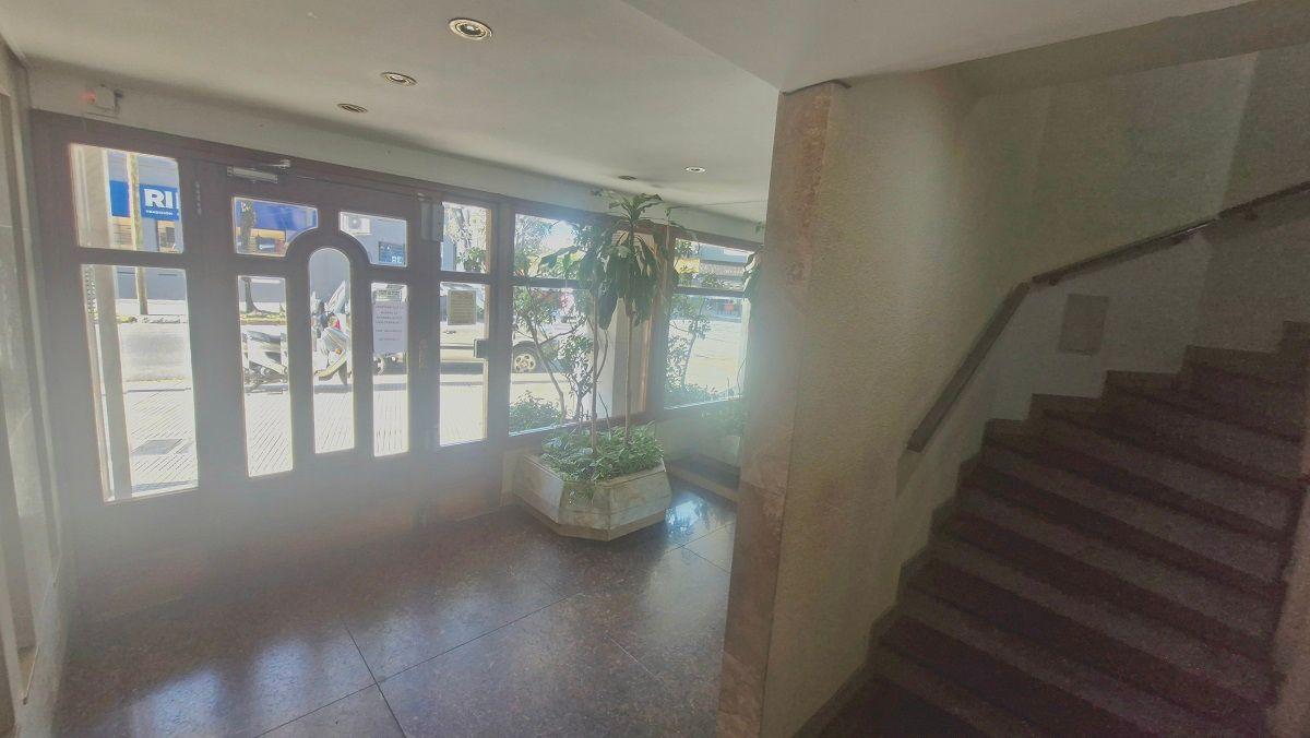 Foto de Departamento 4 ambientes balcon, luminoso, venta, apto credito, imagen 4