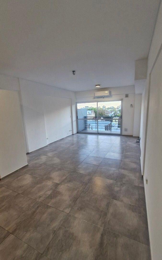 Foto de Departamento venta balcón lavadero apto credito luminoso, imagen 2