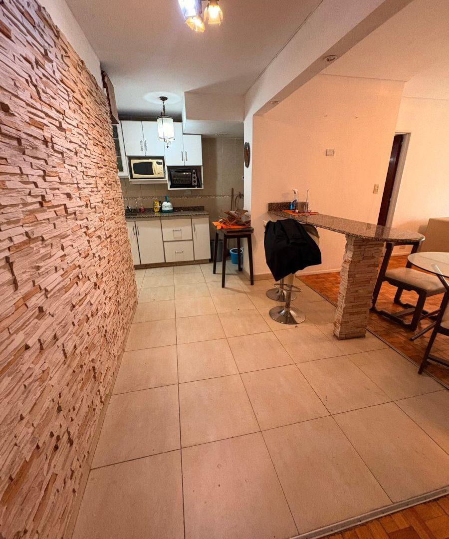 Foto de SEMI-PISO 3 AMBIENTES FRENTE BALCON 6to piso, ESPACIO GUARDACOCHE, imagen 3