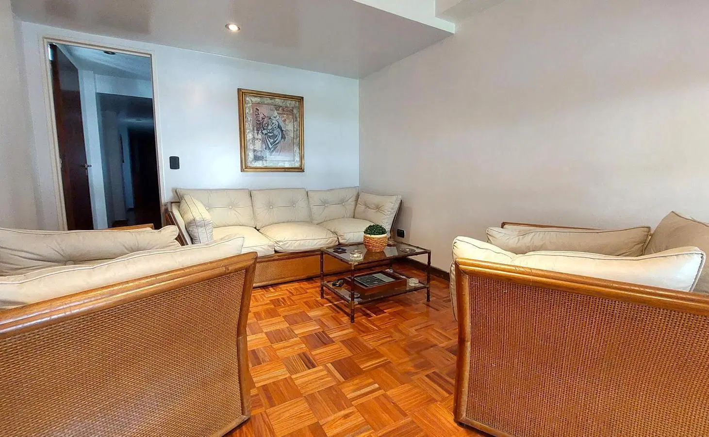 Piso de 5 ambientes con cochera y parrilla - Barrio Norte 4