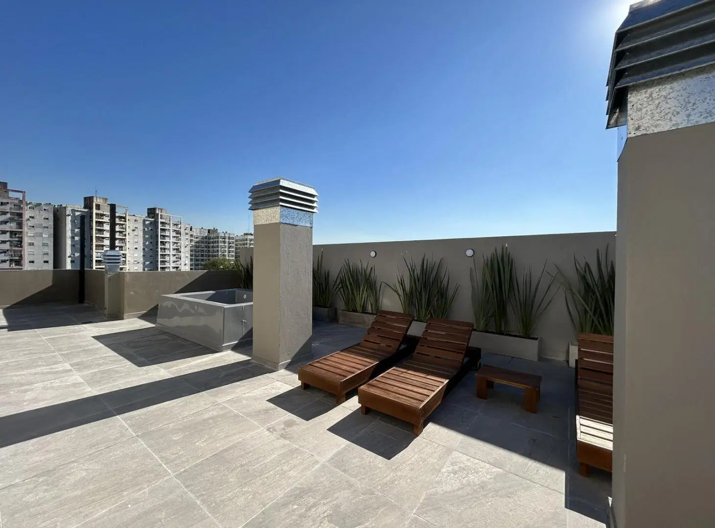2 AMBIENTES CON PATIO PB - AMENITIES - COLEGIALES 4