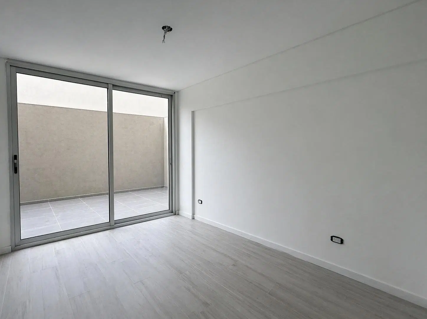 2 AMBIENTES CON PATIO PB - AMENITIES - COLEGIALES 5