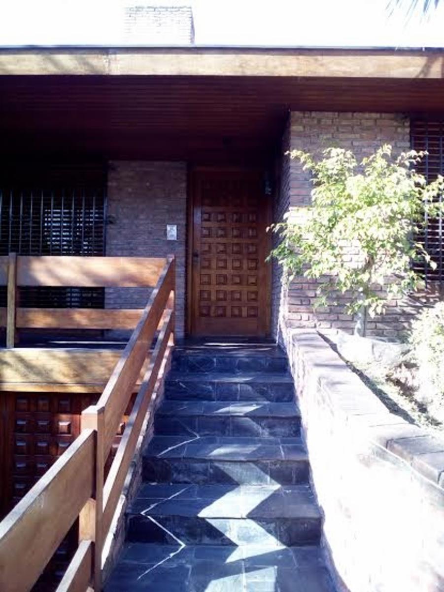 Exclente Casa en Punta Chica. San Frnando. Kenedy 300 3