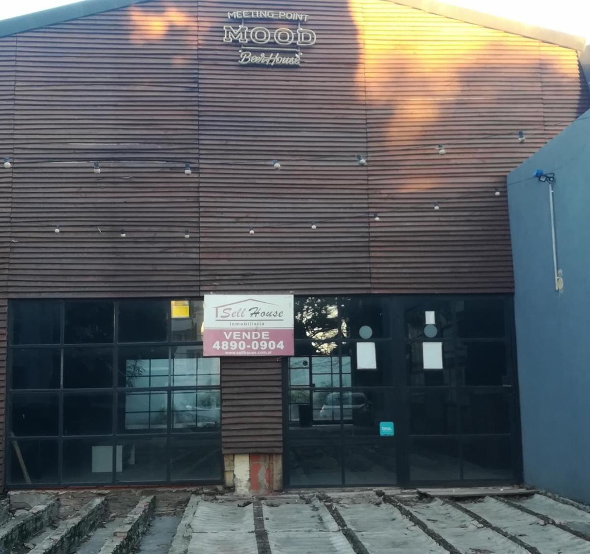 EXCELENTE LOCAL EN VENTA DE 433 MTS, EN EL BAJO DE SAN ISIDRO , CUB: 314 MTS, FRENTE: 15.60 X 31MTS