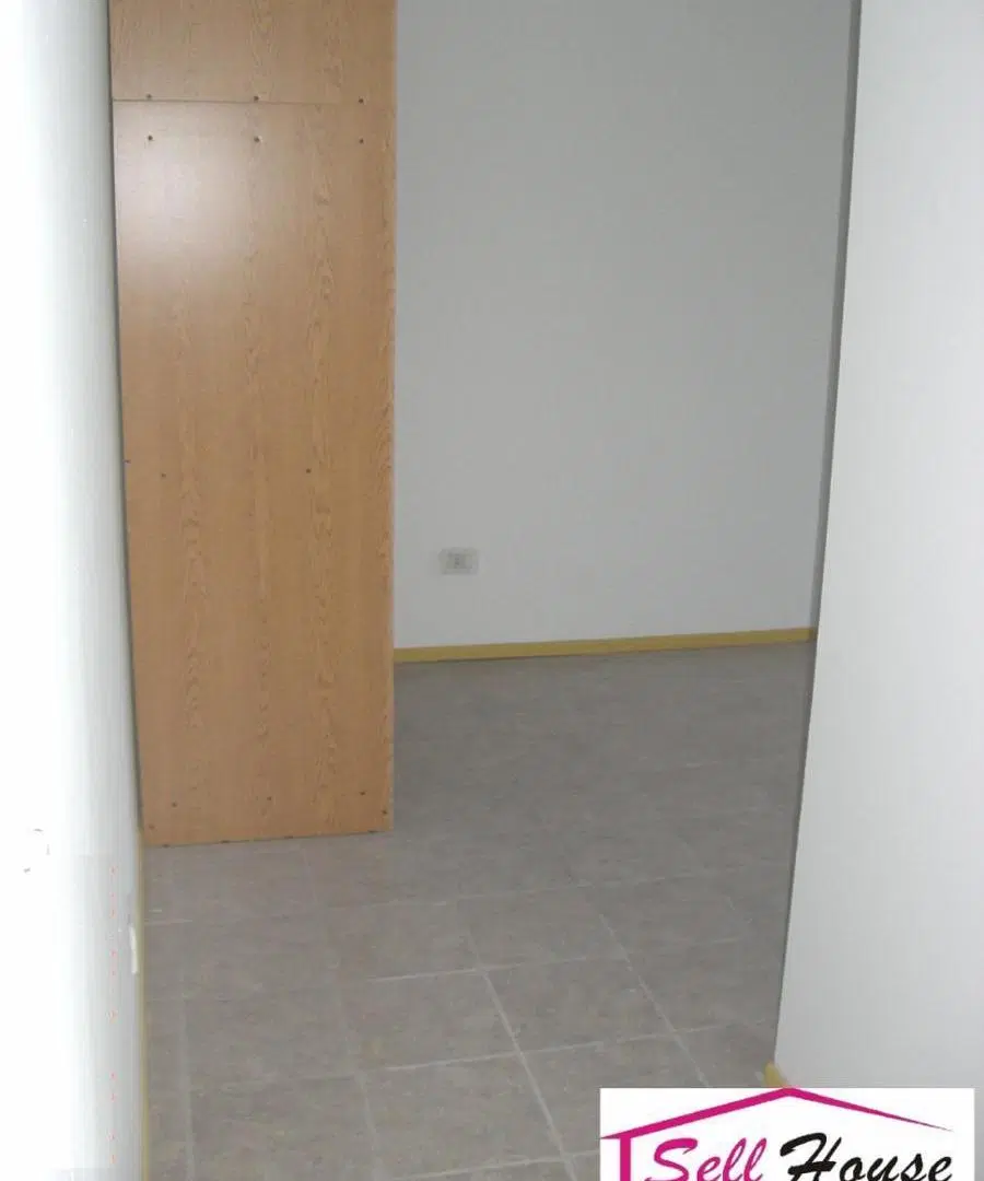 DEPARTAMENTO 2 AMB PRIMER PISO CON COCHERA , SIN EXPENSAS, COMPLEJO CON PISCINA MAIPU 313 4