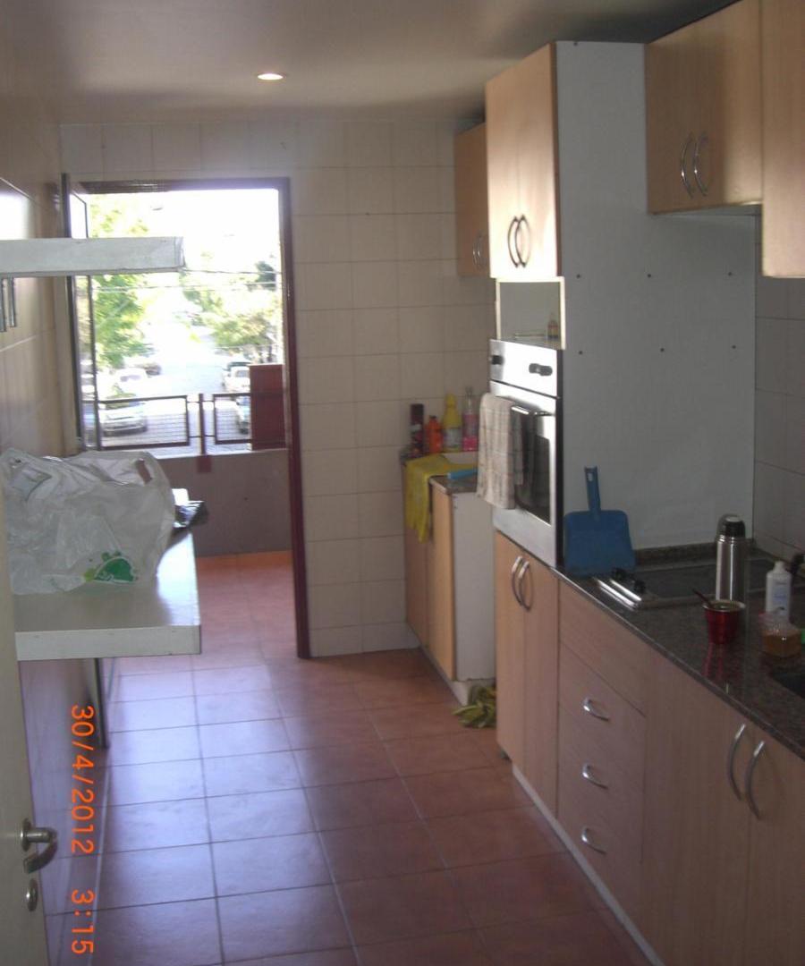 Foto de EXCELENTE DEPTO 2 AMB. DE 55 MTS. SOBRE PTE. PERON 1900 APTO PROFESIONAL, imagen 5
