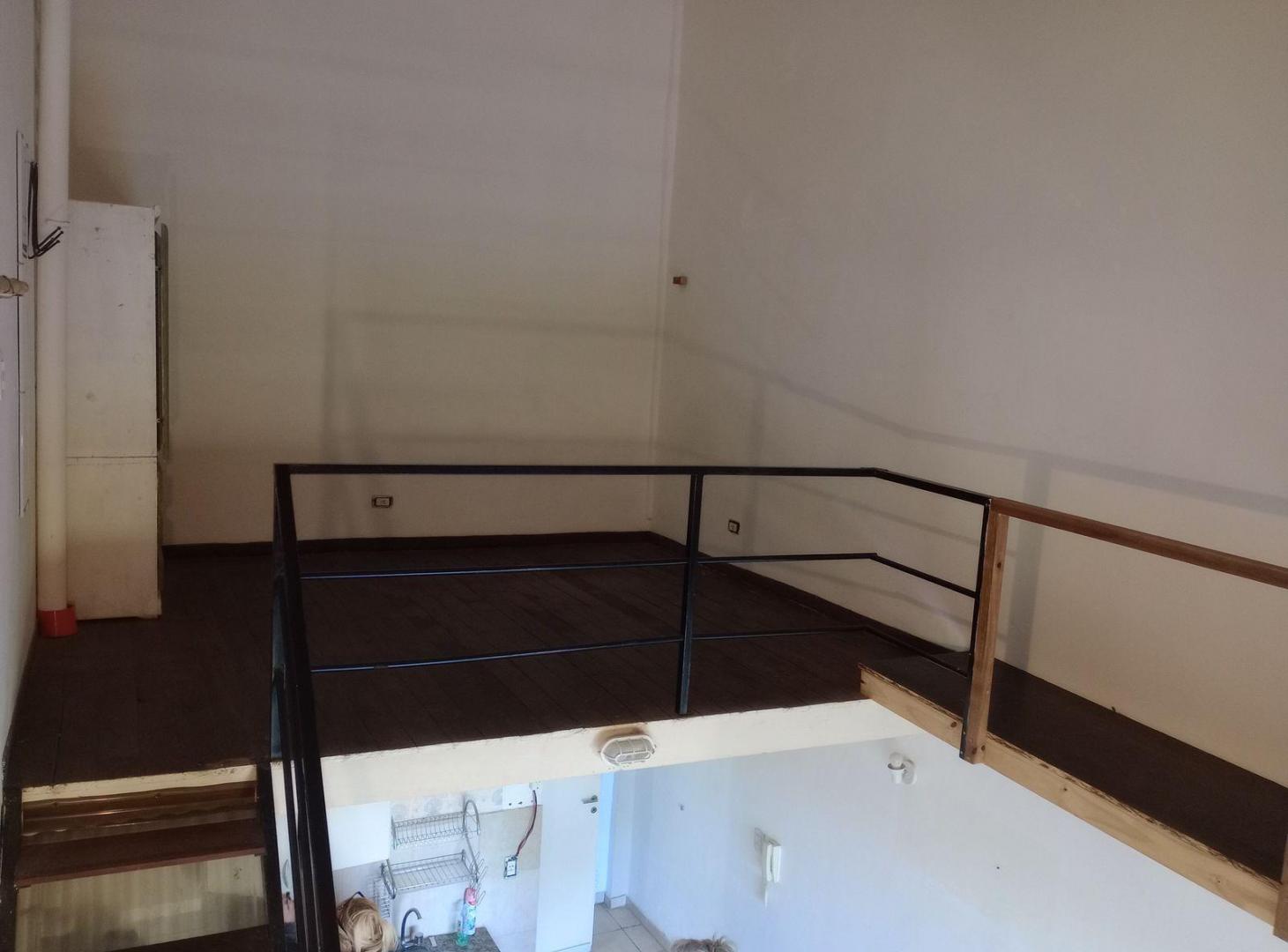 Foto de DEPTO 2 AMB.CON COCHERA TIPO LOFT. AMPLIO . PISCINA Y PARRILLA EN COMUN, imagen 5