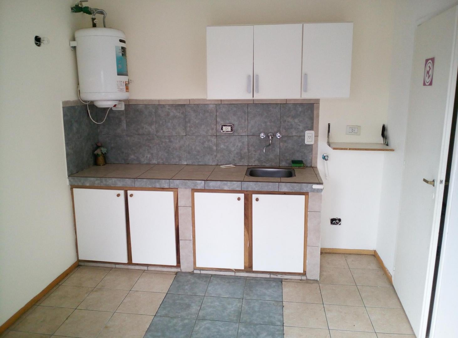 Foto de DEPTO EN TIGRE MONOAMBIENTE AMPLIO COCINA SEPARADA. COMPLEJO CON, imagen 2