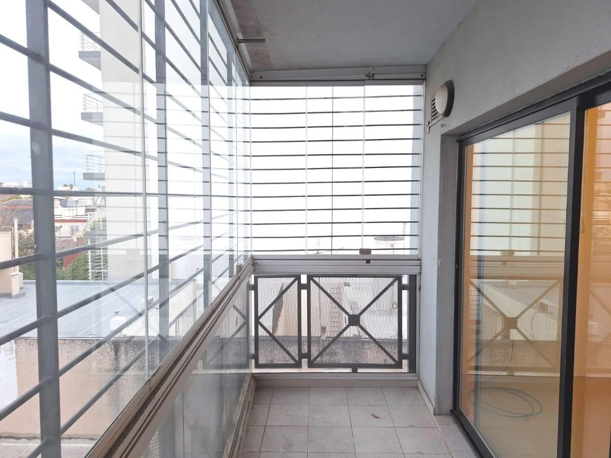Foto de SEMIPISO 2 AMB c/baño y Toilette - balcón, imagen 5