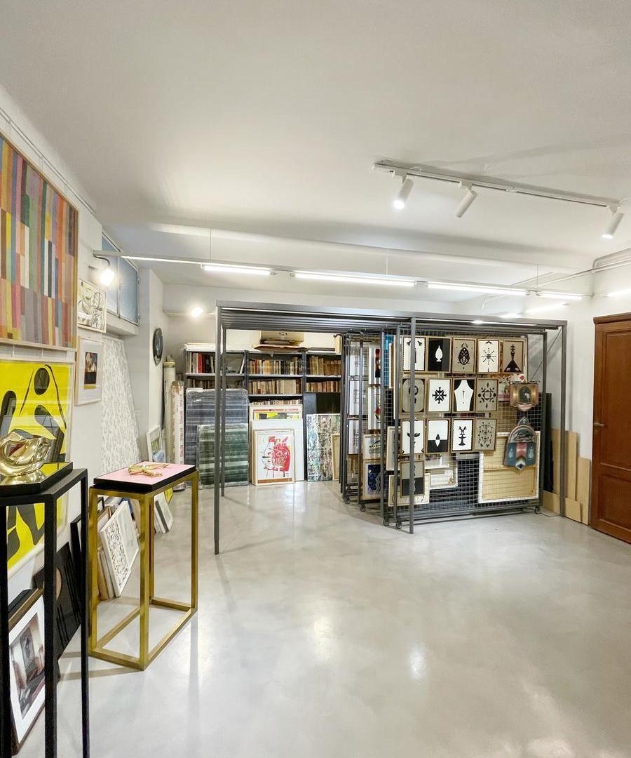 VENTA PLANTA BAJA EDIFICIO ESTILO FRANCES RESIDENCIAL APTO COMERCIAL