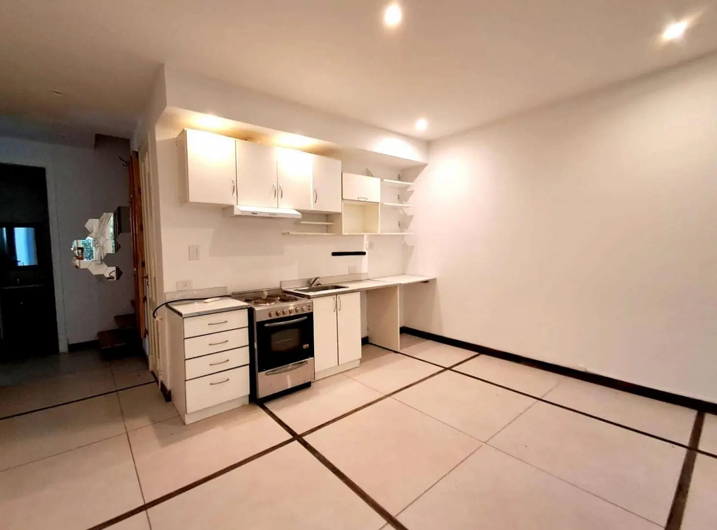 Venta Departamento tipo Loft con jardin La Toscana Pilar 1